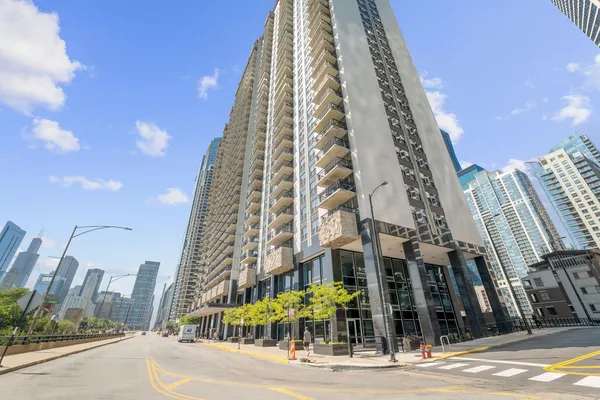 $415,000 | 400 East Randolph Street, Unit 2225, Chicago, IL 60601