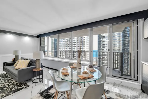 $415,000 | 400 East Randolph Street, Unit 2225, Chicago, IL 60601
