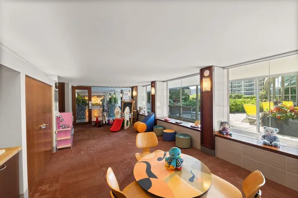 $415,000 | 400 East Randolph Street, Unit 2225, Chicago, IL 60601