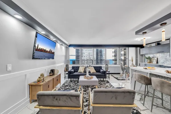 $415,000 | 400 East Randolph Street, Unit 2225, Chicago, IL 60601