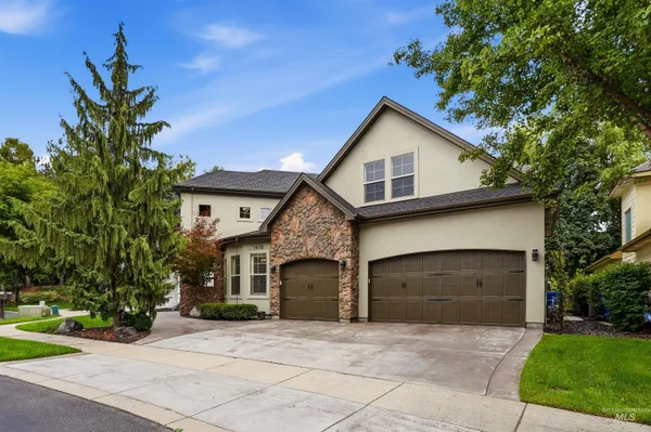 $959,999 | 1650 South Stream Pointe Lane, Eagle, ID 83616