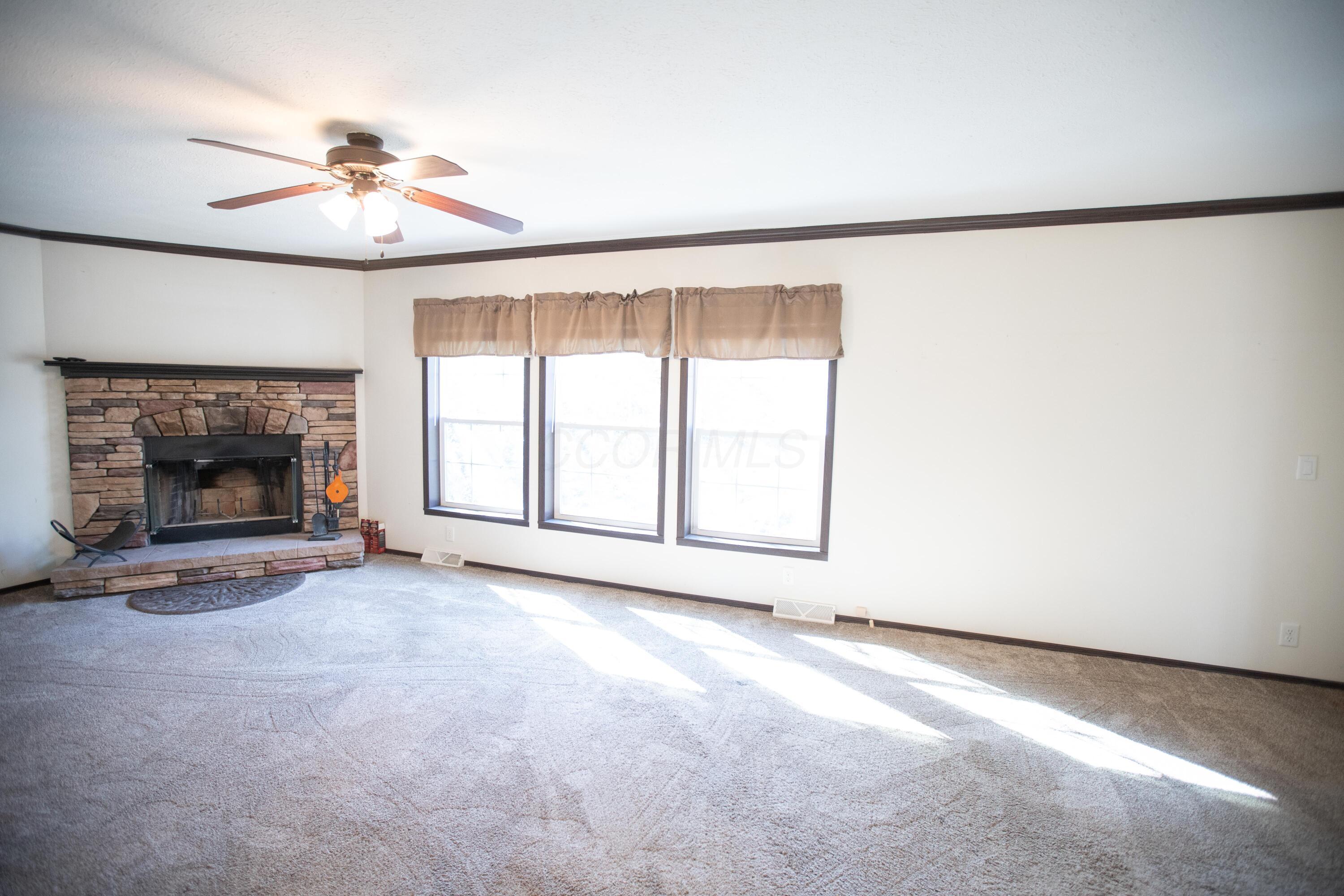 3617 Spring Valley Road Albany, OH 45710 - Photo 16 of 27 DSC01468