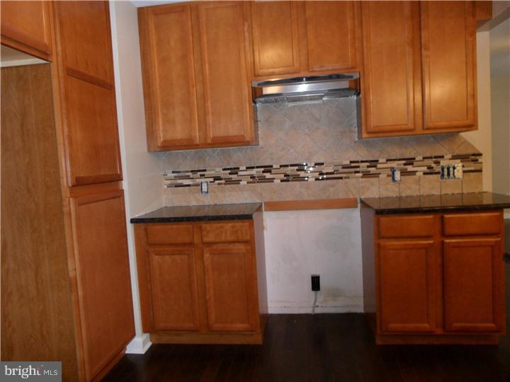 130 Brookhill Road Newtown Square, PA 19073 - Photo 4 of 21 Kitchen