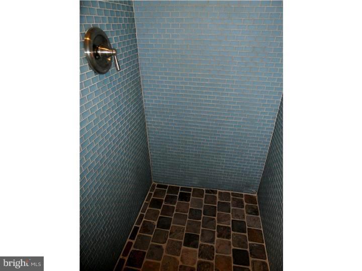 130 Brookhill Road Newtown Square, PA 19073 - Photo 9 of 21 Bathroom