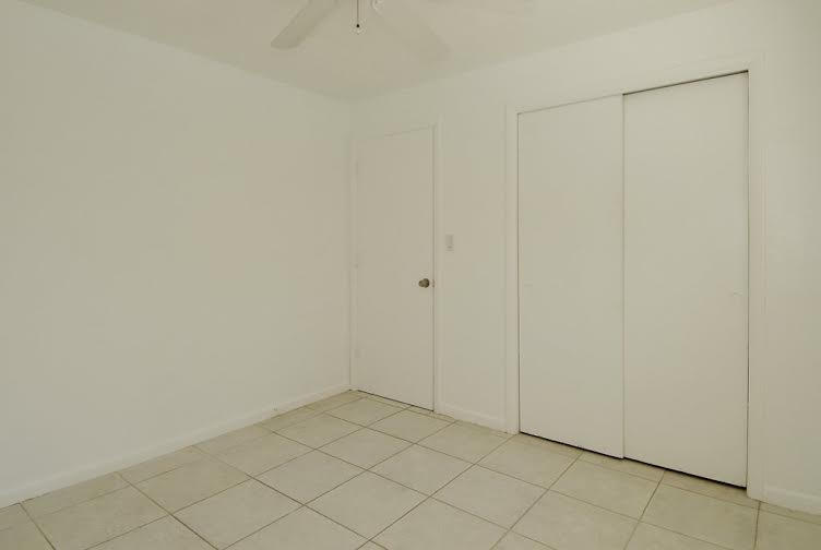 222 Southwest 11th Place Boca Raton, FL 33432 - Photo 21 of 23 222bedroonview3
