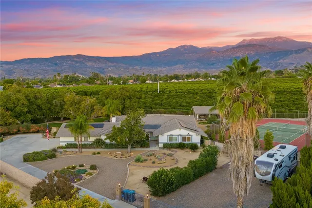 $1,025,000 | 26440 Old Agency Road, Hemet, CA 92544