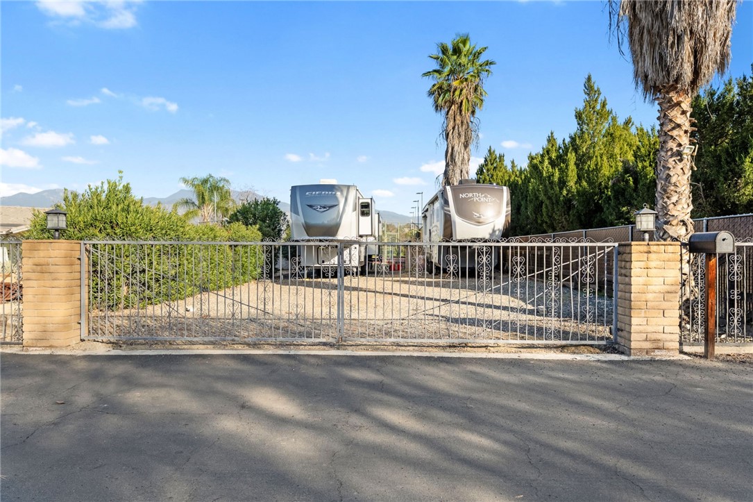 26440 Old Agency Road Hemet, CA 92544 - Photo 45 of 74