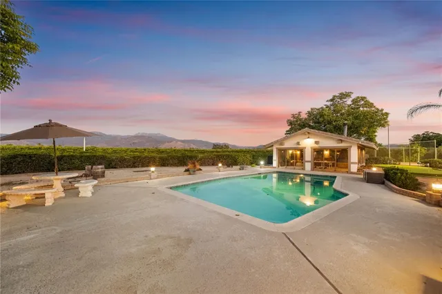 $1,025,000 | 26440 Old Agency Road, Hemet, CA 92544