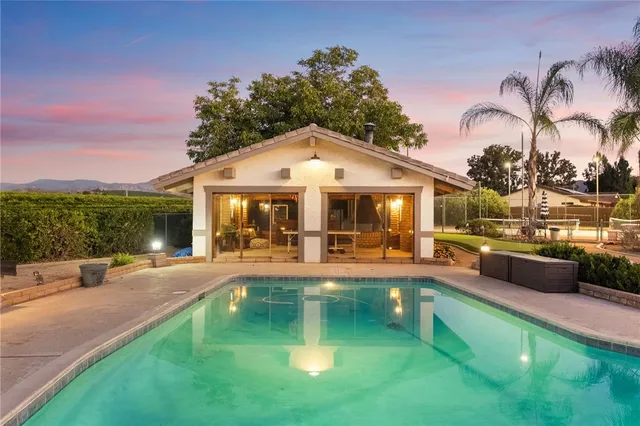 $1,025,000 | 26440 Old Agency Road, Hemet, CA 92544