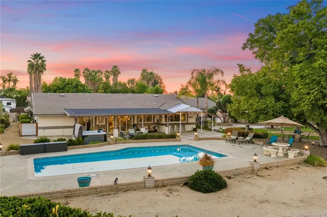 $1,025,000 | 26440 Old Agency Road, Hemet, CA 92544