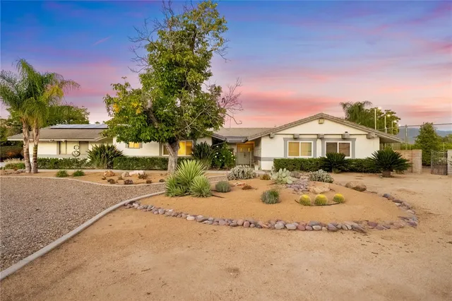 $1,025,000 | 26440 Old Agency Road, Hemet, CA 92544