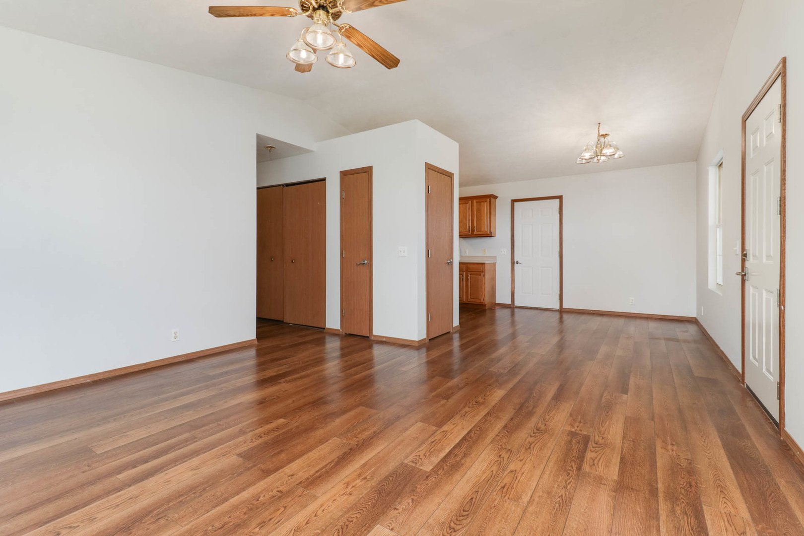 101 South State Street Danvers, IL 61732 - Photo 7 of 39