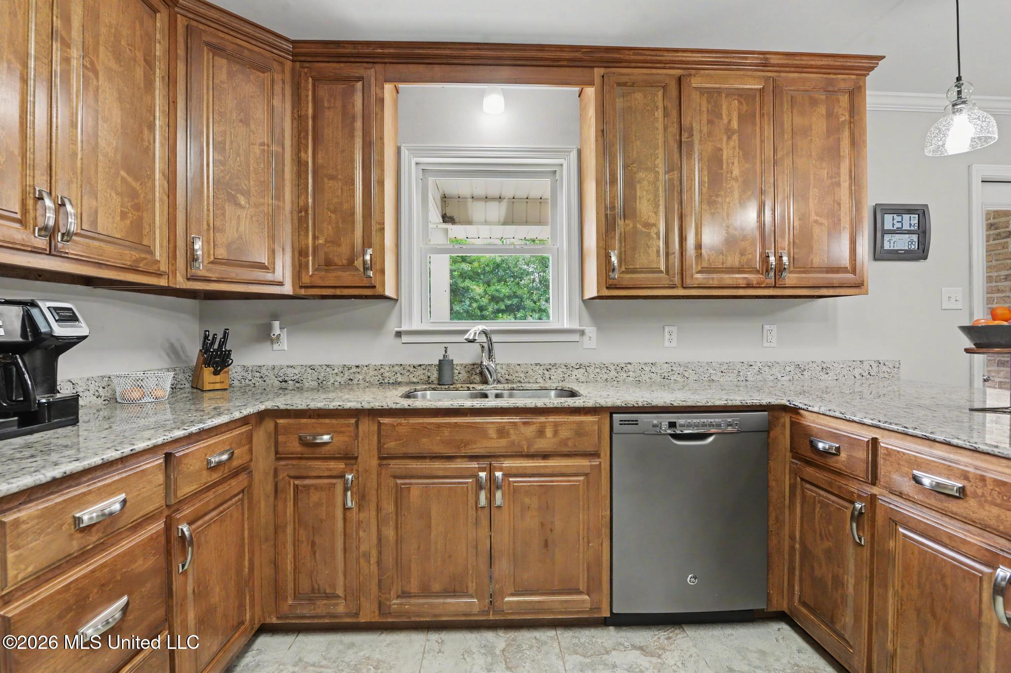 22361 Ira Johnson Road Saucier, MS 39574 - Photo 12 of 28 012