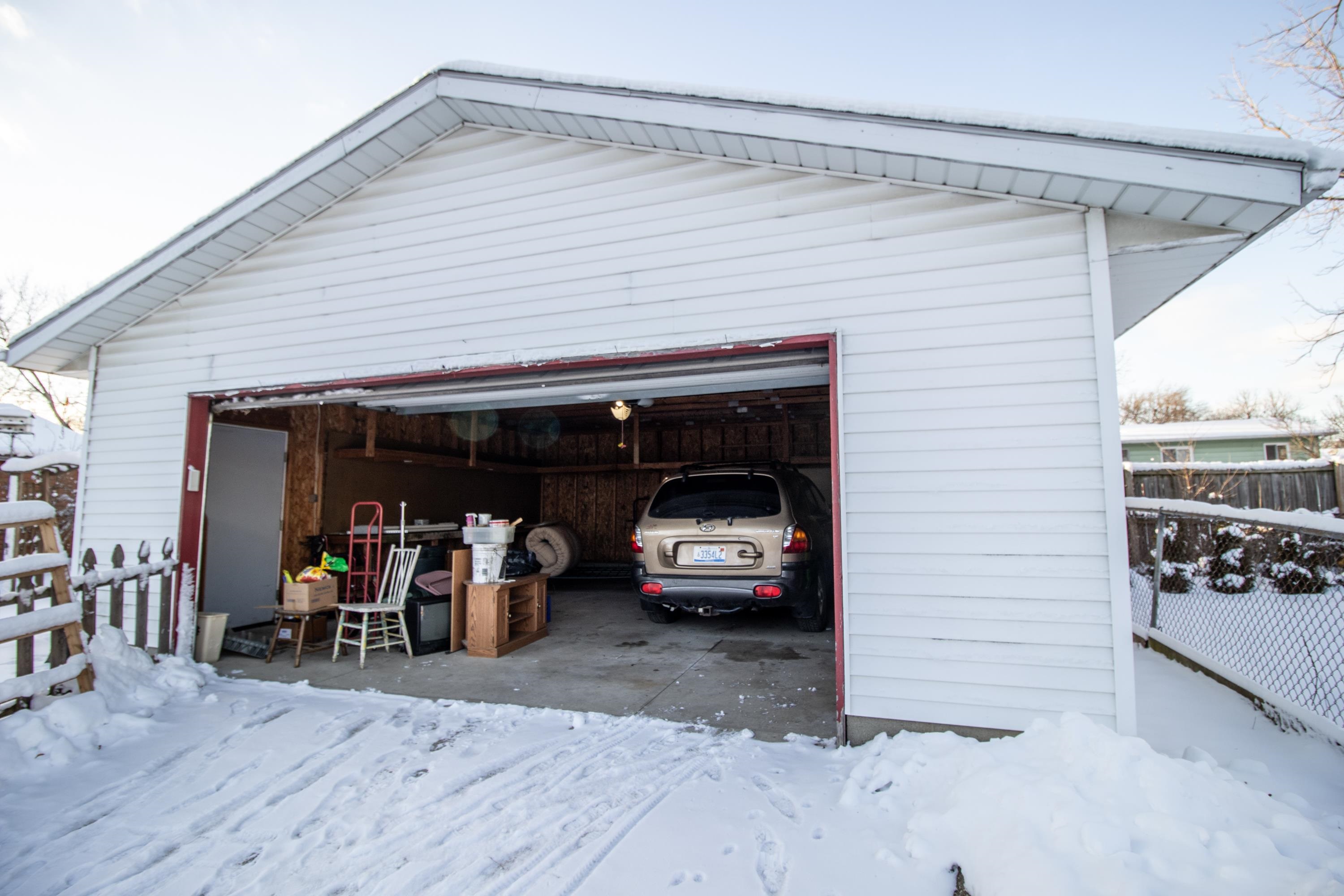 938 State Road Fenton, MI 48430 - Photo 37 of 39