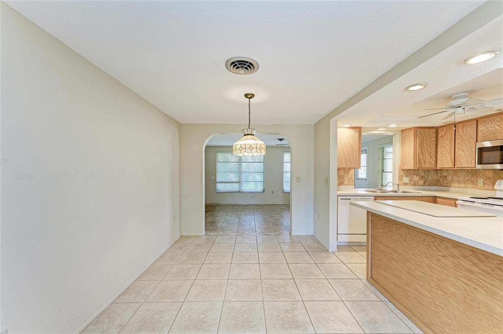 460 Grant Road Venice, FL 34293 - Photo 17 of 64