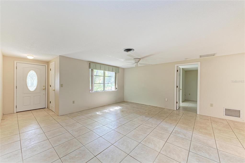 460 Grant Road Venice, FL 34293 - Photo 9 of 64