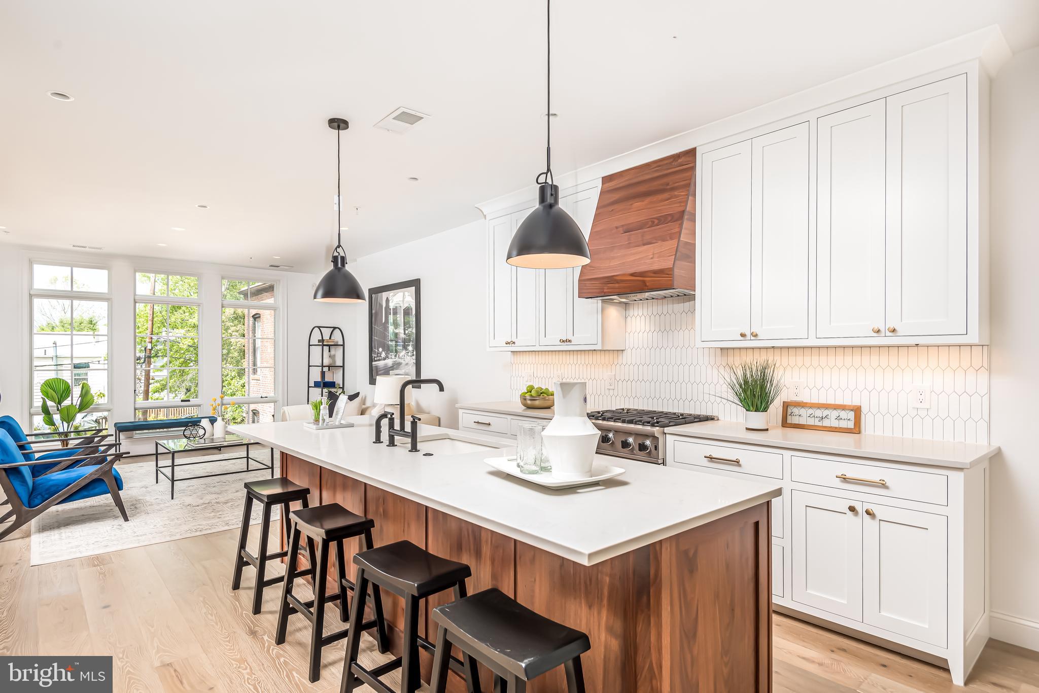 467 M Street Northwest, Unit 1 Washington, DC 20001 - Photo 1 of 34
