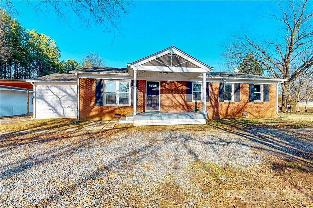 1040 Cameron Road York, SC 29745 - Photo 1 of 24 Gallery Image 1