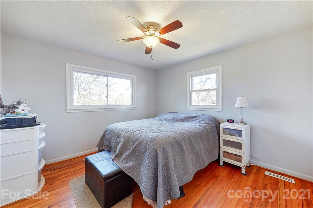 1040 Cameron Road York, SC 29745 - Photo 11 of 24 Gallery Image 11