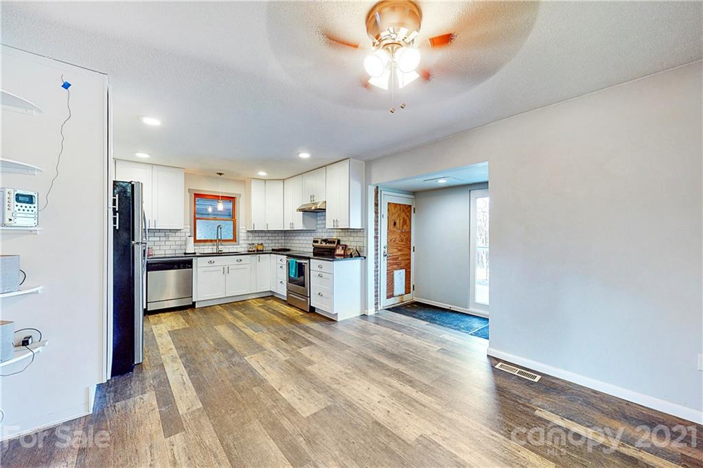 1040 Cameron Road York, SC 29745 - Photo 10 of 24 Gallery Image 10
