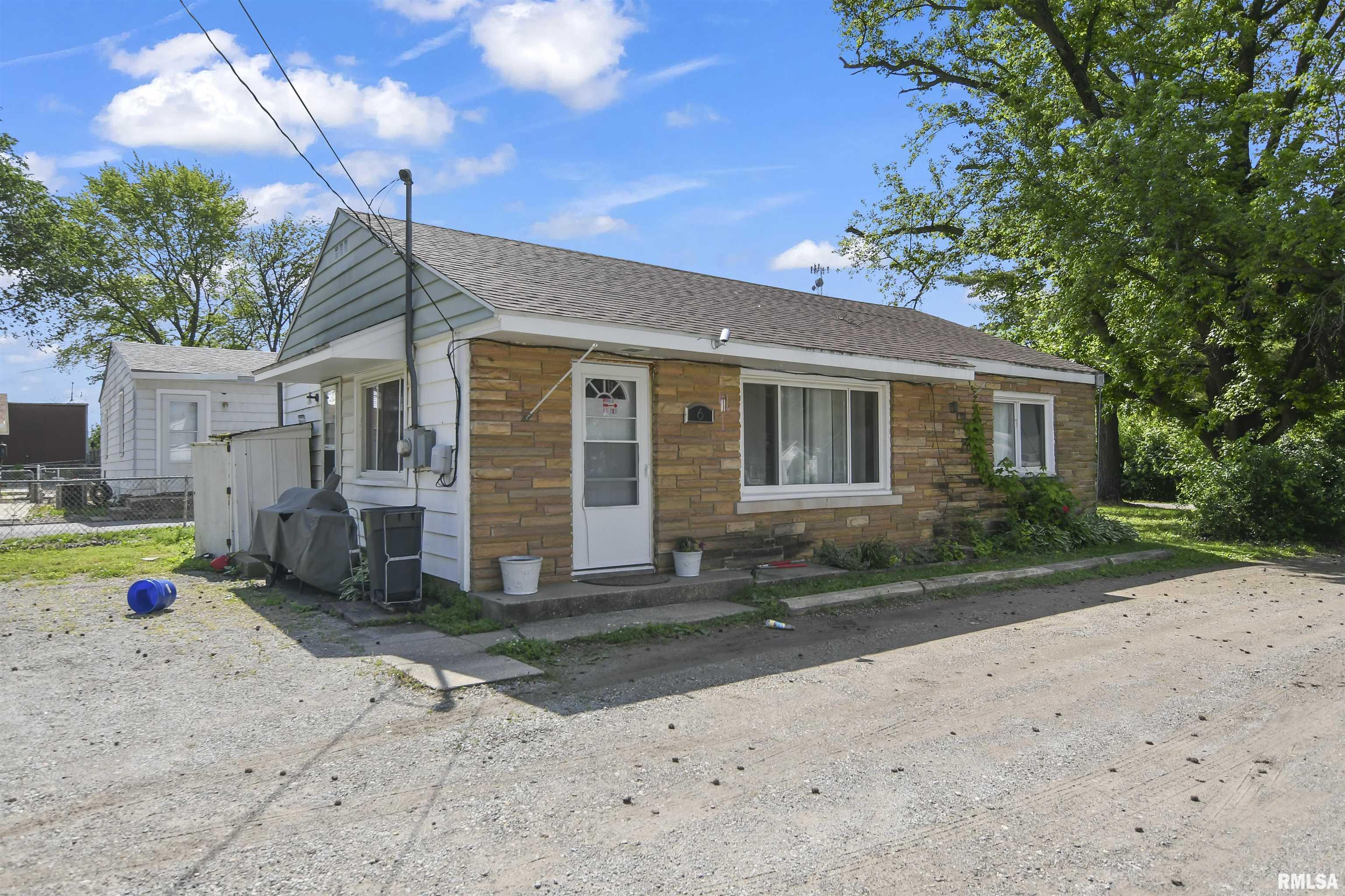 2 Richards Lane Springfield, IL 62702 - Photo 2 of 32