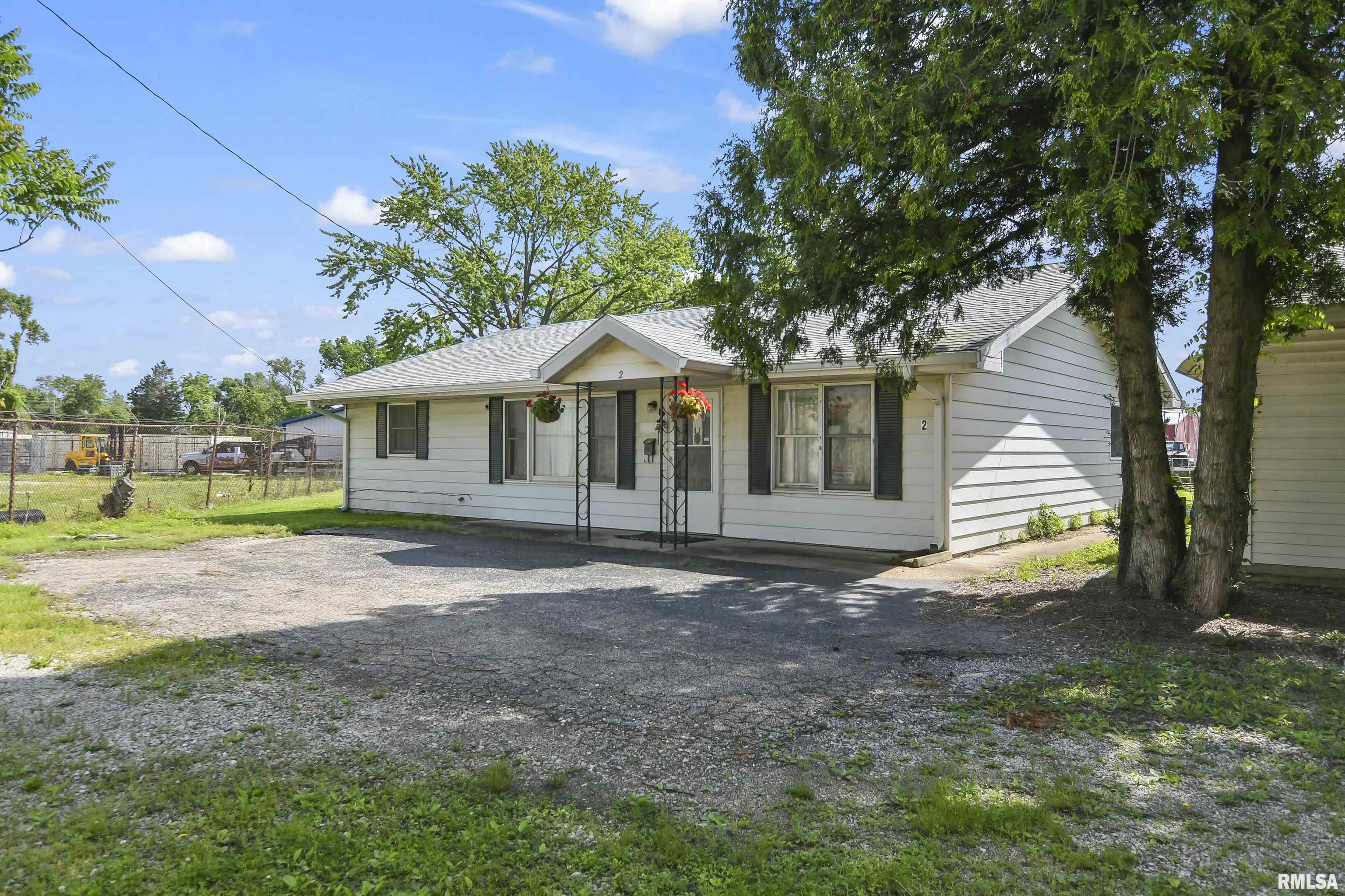 2 Richards Lane Springfield, IL 62702 - Photo 5 of 32