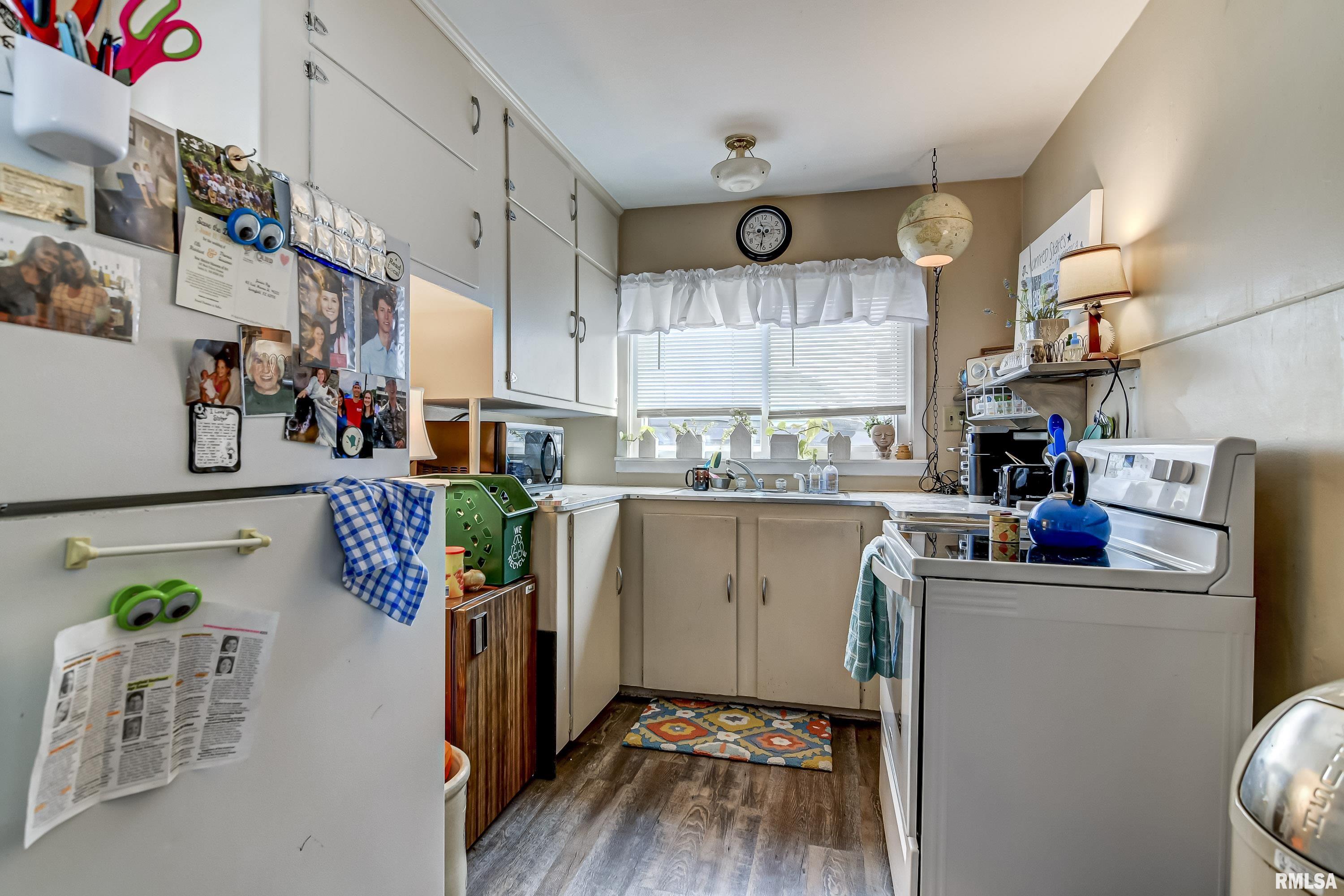 2 Richards Lane Springfield, IL 62702 - Photo 9 of 32