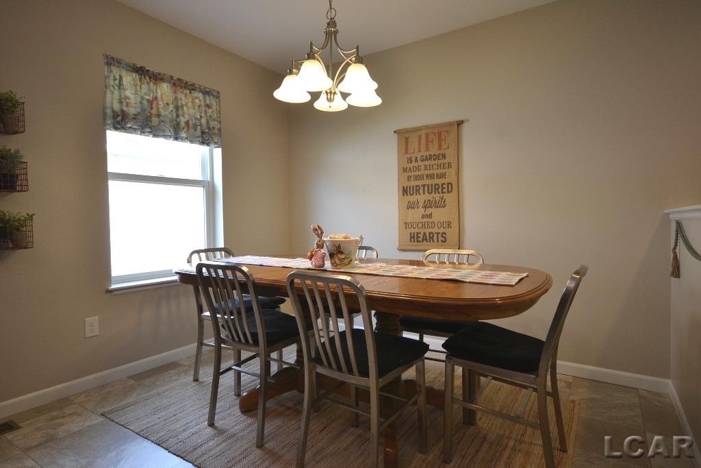 548 Ridge Lane Tecumseh, MI 49286 - Photo 13 of 40 50171384-76120134-bc70-4512-ab96-fcaefa1069ba.JPG