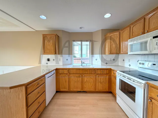 $2,650 | 5108 West Conestoga Lane, Spokane, WA 99208