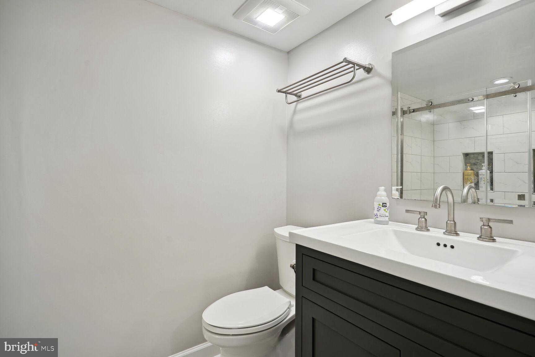 2005 Jamestown Road Alexandria, VA 22308 - Photo 26 of 34