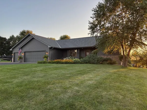 $599,000 | 2164 128th Street, New Richmond, WI 54017