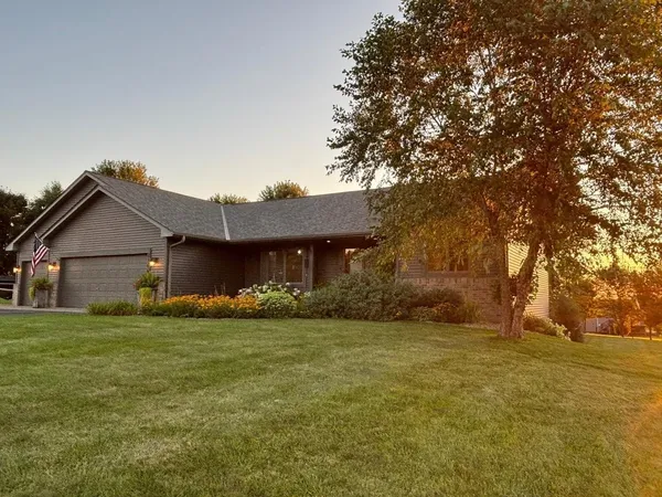$599,000 | 2164 128th Street, New Richmond, WI 54017