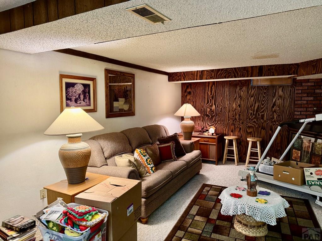2209 Hillside Road Pueblo, CO 81006 - Photo 28 of 54