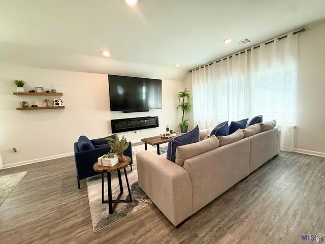 $2,500 | 35648 Avery Drive, Walker, LA 70785