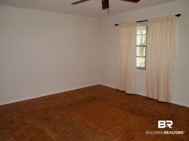 318 Thomas Road Satsuma, AL 36572 - Photo 6 of 10