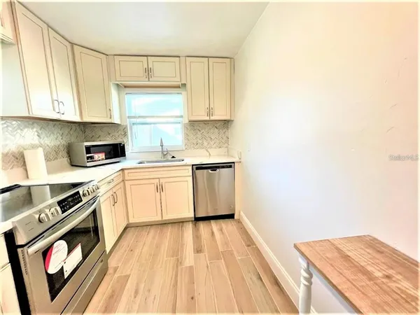 $2,600 | 12644 81st Terrace, Seminole, FL 33776