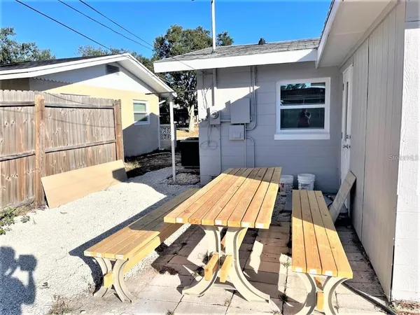 $2,600 | 12644 81st Terrace, Seminole, FL 33776