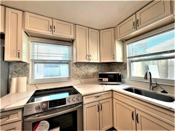 $2,600 | 12644 81st Terrace, Seminole, FL 33776