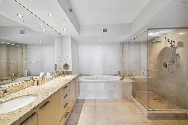 $1,525,000 | 1830 South Ocean Drive, Unit 2703, Hallandale Beach, FL 33009