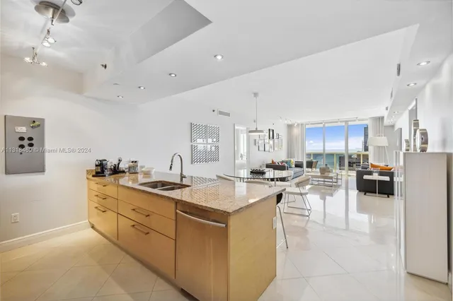 $1,525,000 | 1830 South Ocean Drive, Unit 2703, Hallandale Beach, FL 33009