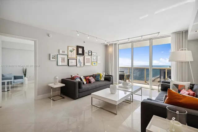 $1,525,000 | 1830 South Ocean Drive, Unit 2703, Hallandale Beach, FL 33009