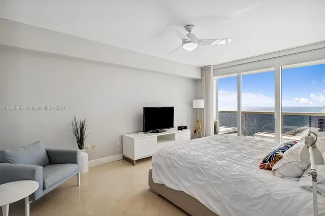 $1,525,000 | 1830 South Ocean Drive, Unit 2703, Hallandale Beach, FL 33009