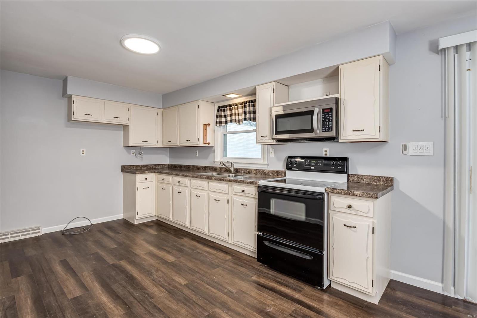 2623 Highway 156 Waterloo, IL 62298 - Photo 15 of 39 Gallery Image 15