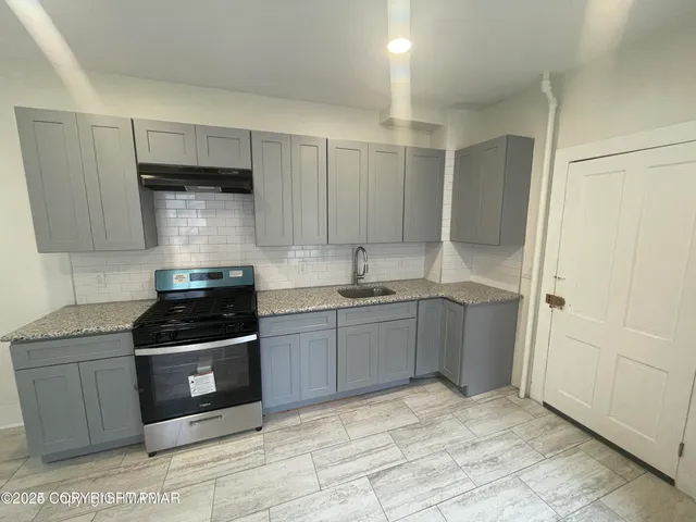 $415,000 | 712-714 Scott Street, Stroudsburg, PA 18360