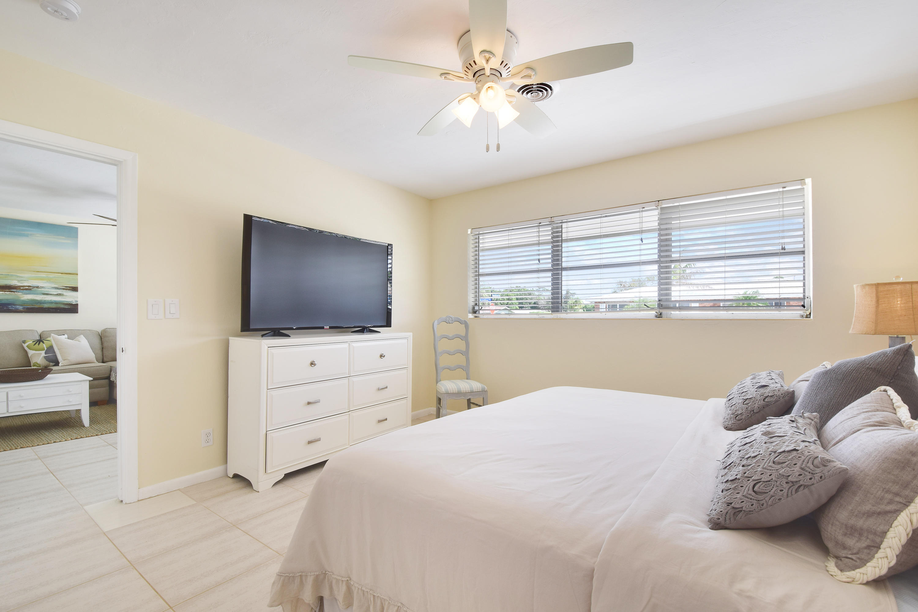 401 Harbour Road North Palm Beach, FL 33408 - Photo 12 of 47 Master Bedroom