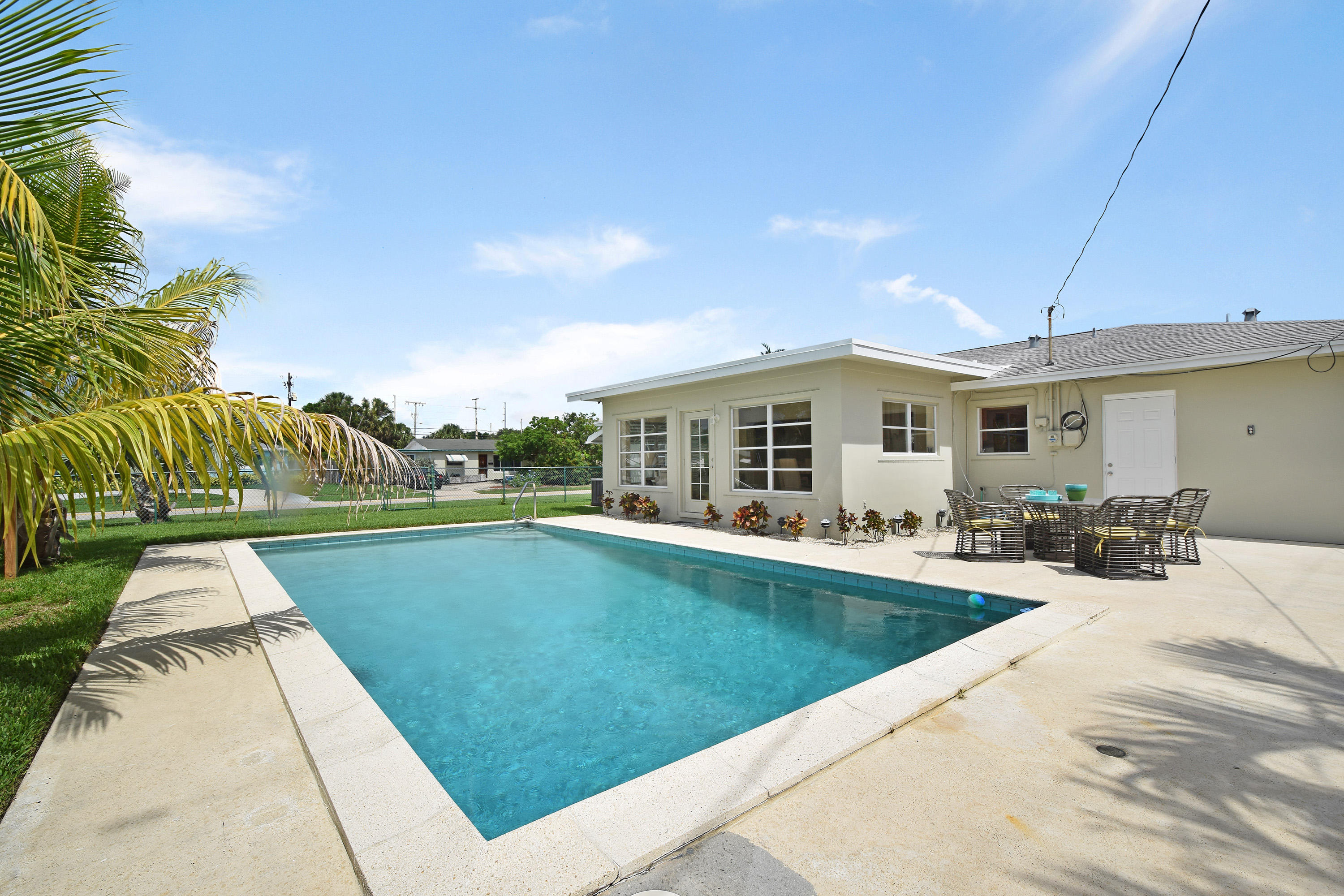 401 Harbour Road North Palm Beach, FL 33408 - Photo 31 of 47 DSC_0367
