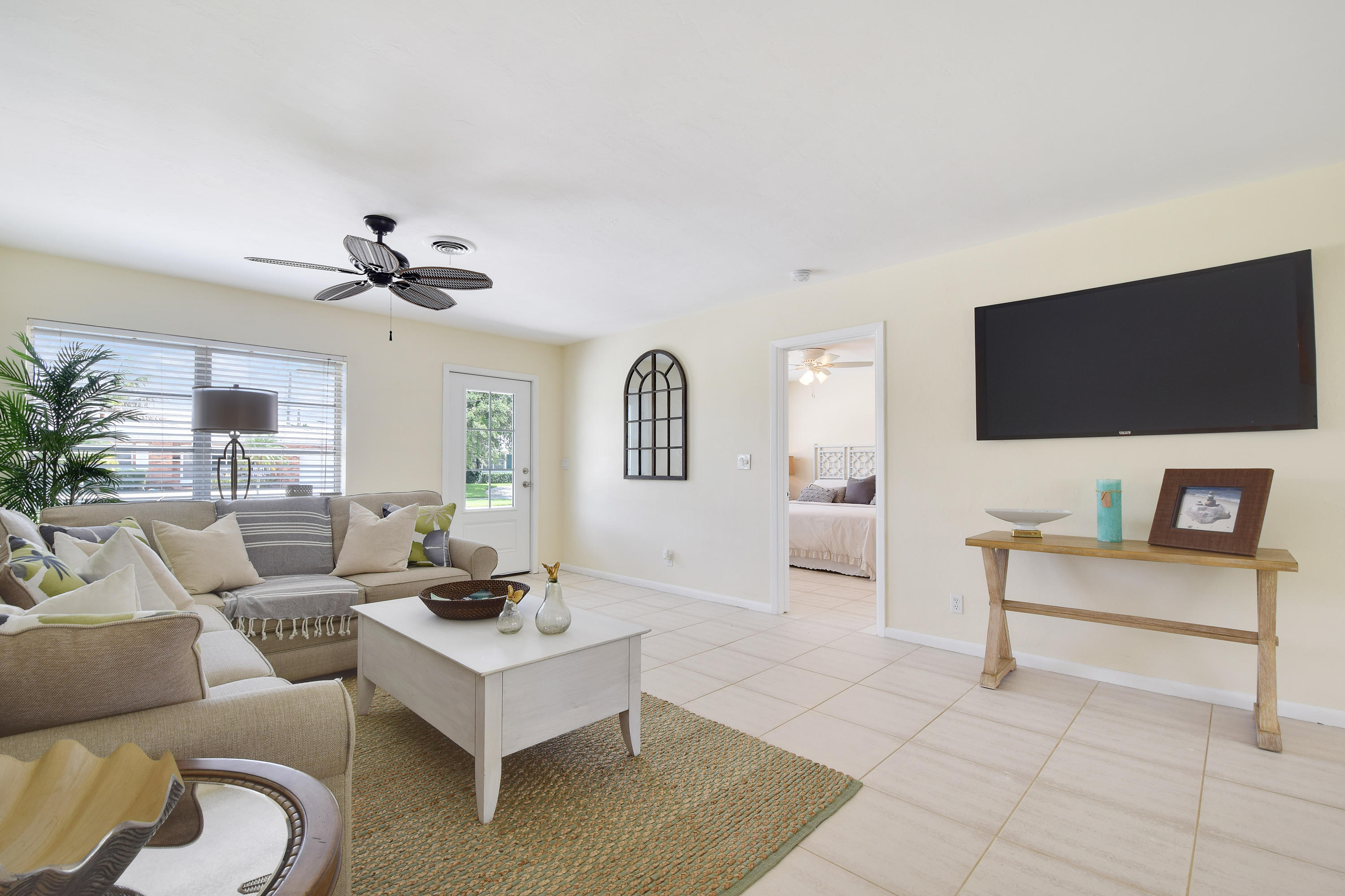 401 Harbour Road North Palm Beach, FL 33408 - Photo 10 of 47 DSC_0451
