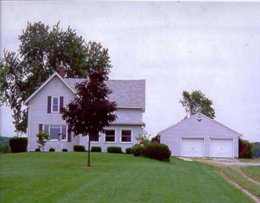 9121 Lower Huntington Road Fort Wayne, IN 46809 - Photo 1 of 5