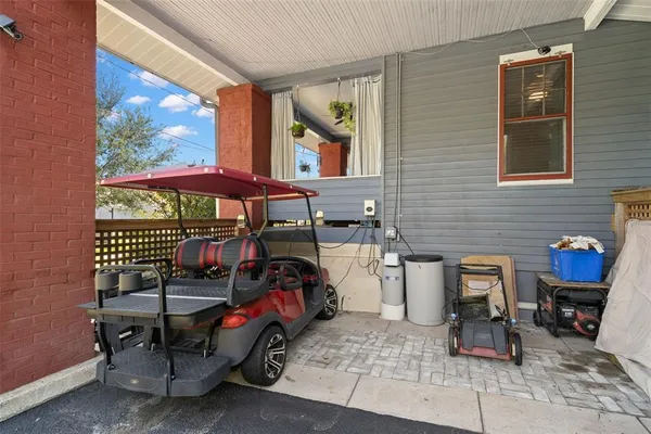 $880,000 | 1035 East Robson Street, Tampa, FL 33604