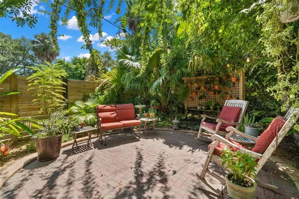 $880,000 | 1035 East Robson Street, Tampa, FL 33604